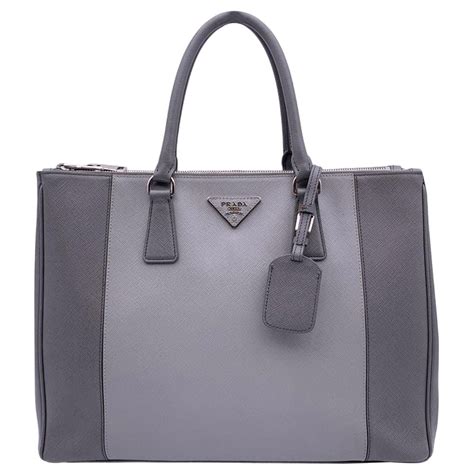 Prada Bolsos de mano y monederos vintage: 477 en 